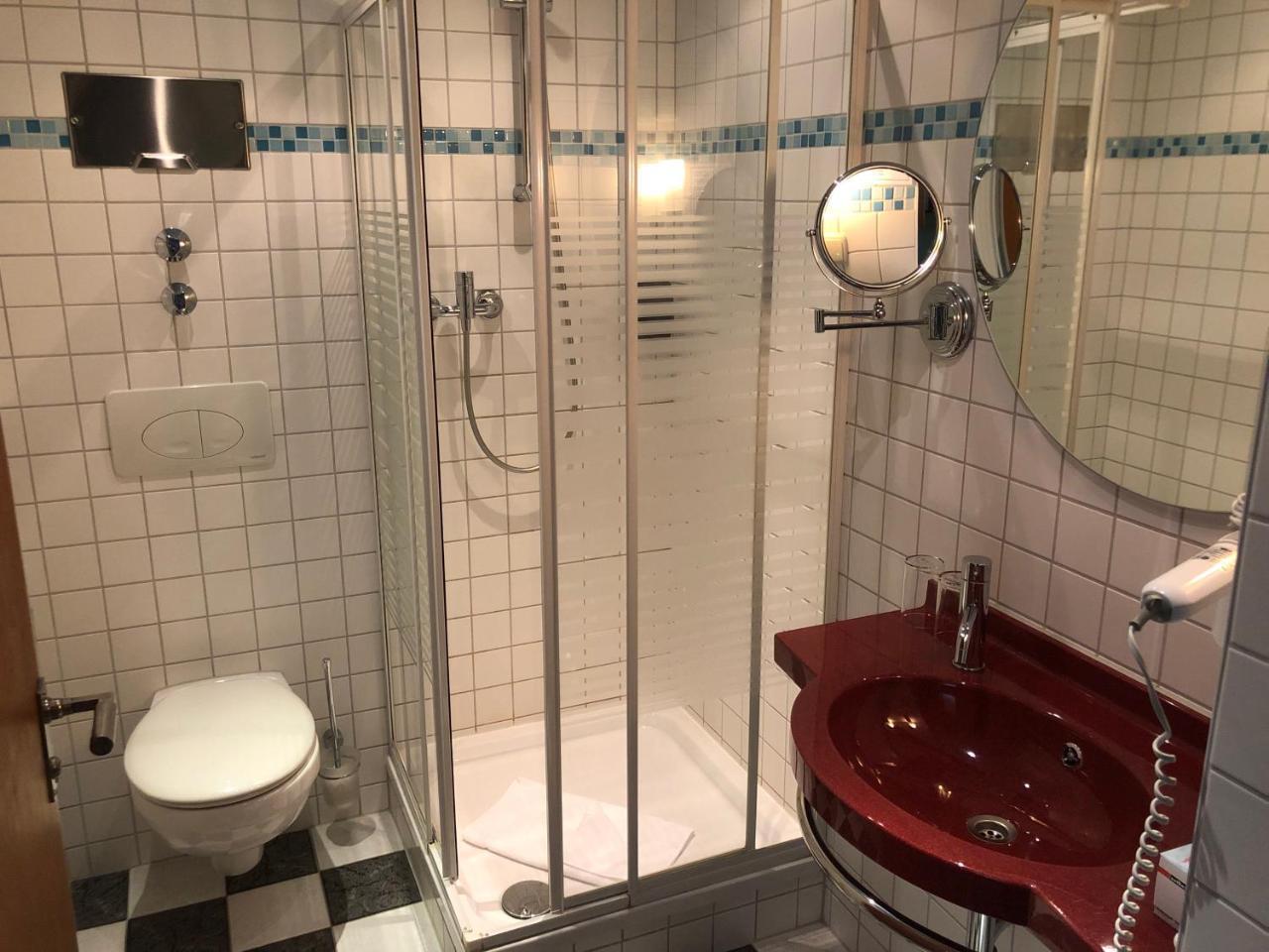 Haus Des Volkes - Das Bauhaushotel Probstzella Екстер'єр фото