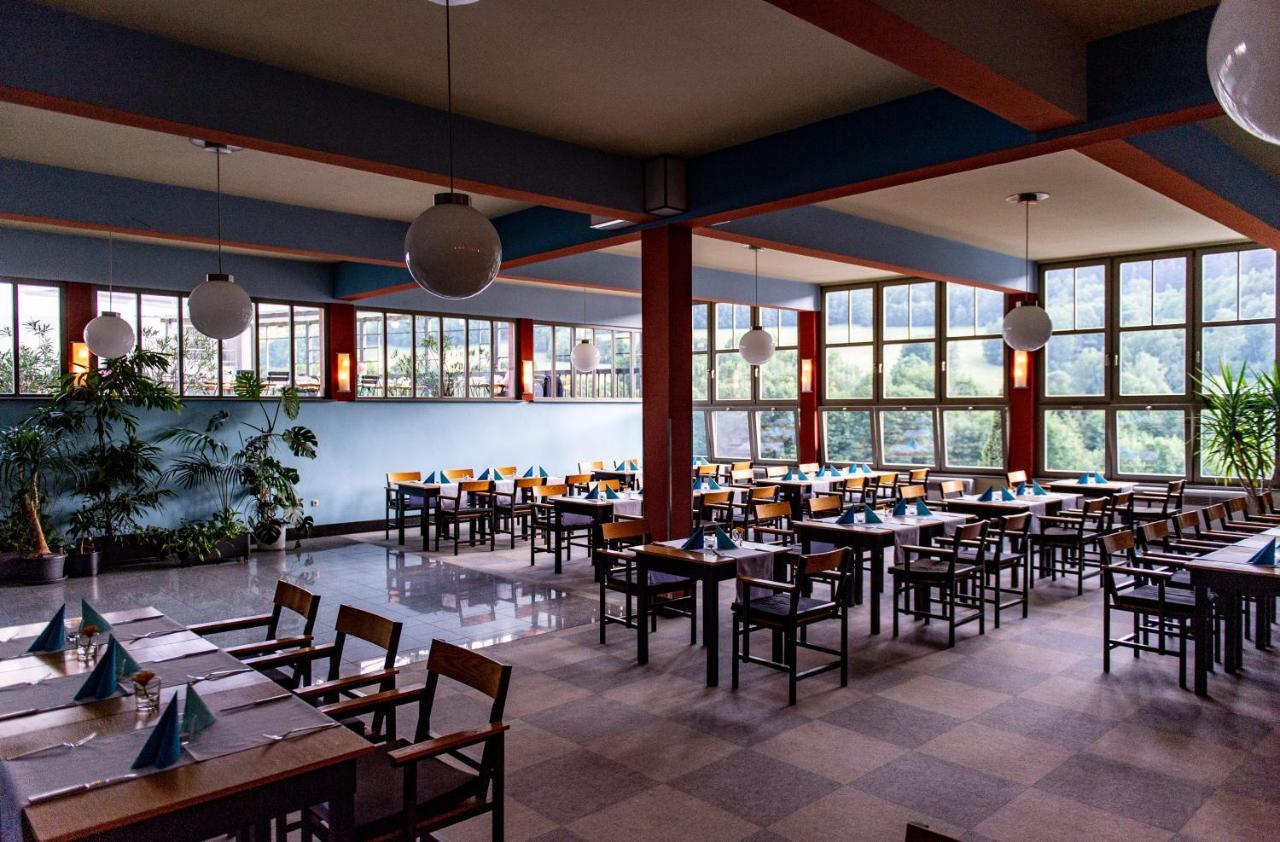 Haus Des Volkes - Das Bauhaushotel Probstzella Екстер'єр фото